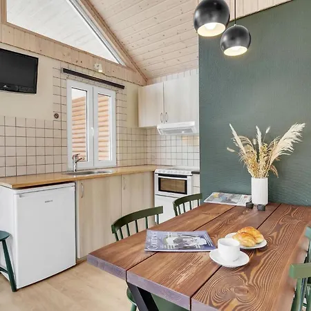 Holiday home Lovely In With Kitchen *