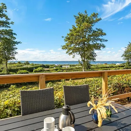 Lovely In With Kitchen Holiday home