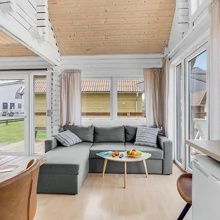 Lovely In With Kitchen Holiday home *