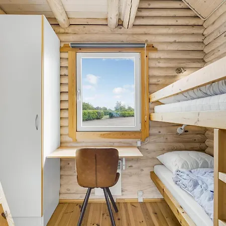 Lovely In With Kitchen Holiday home