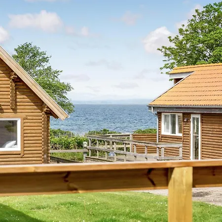 Lovely In With Kitchen Holiday home